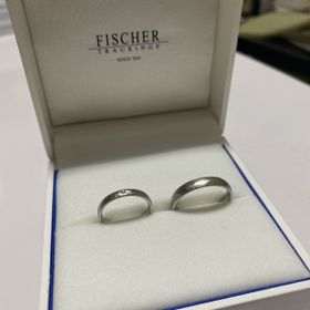【FISCHER(フィッシャー)の口コミ】 丈夫な素材で歪みにくいためいい意味で気楽に着用でき、長い間使ってもメ…
