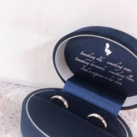 【Something Blue(サムシングブルー)の口コミ】 婚約指輪を高価にしたので、結婚指輪はリーズナブルなものを探していまし…