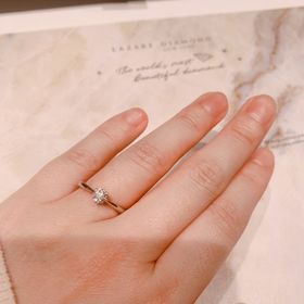 【ラザール ダイヤモンド(LAZARE DIAMOND)の口コミ】 シンプルなデザインだったこと。ダイヤモンド専門店なので、外資系企業と…