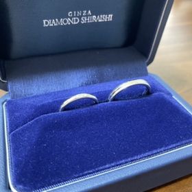 【銀座ダイヤモンドシライシの口コミ】 他のブランドもいくつか見ていましたが、リングが太くないデザインがよく…