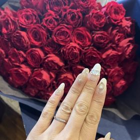 【銀座ダイヤモンドシライシの口コミ】 デザイン、価格帯もよかったったが
なんといっても着け心地がよかった。
…