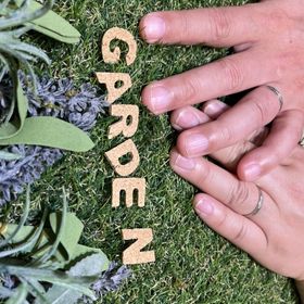 【PILOT BRIDAL(パイロットブライダル)の口コミ】 何百も指輪を見ても、自分達が欲しいと思うものは少なく、その中で似たデ…