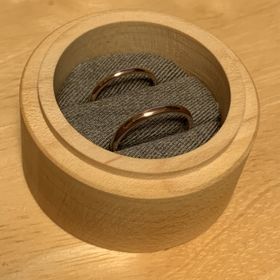 【鎌倉彫金工房の口コミ】 結婚指輪なので毎日着けても違和感のない幅やデザインを考えて、それでい…