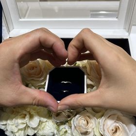 【4℃ BRIDAL(ヨンドシーブライダル)の口コミ】 キラキラしていて好みのデザインて可愛かったので選びました。他の店舗よ…