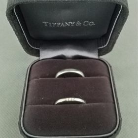 【ティファニー(Tiffany & Co.)の口コミ】 旦那がシンプルなデザインが良いとの事でこれに決めました。
個人的にはひ…