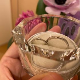 【LUCIE(ルシエ)の口コミ】 婚約指輪を買わずに結婚指輪だけにする予定だったため、石付きの物を探し…