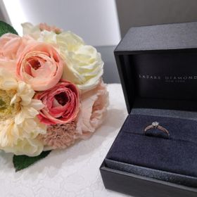 【ラザール ダイヤモンド(LAZARE DIAMOND)の口コミ】 どんなものがいいか分からず色々と試着したところ、一番オーソドックスな…