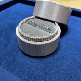 【LOVE NOTESの口コミ】 カクカクしたようなデザインのものが気になっていた時に彼が婚約指輪を買…