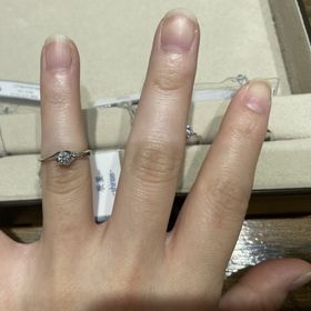 【輪-RIN-の口コミ】 他にあまり無い凝ったデザインで、人と被らず素敵なデザインだと思いまし…