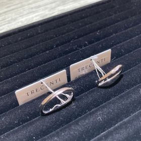 【TRECENTI(トレセンテ)の口コミ】 デザインと、つけ心地の良さが気に入り選びました。指輪をはめるときのな…