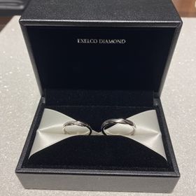 【エクセルコダイヤモンド(EXELCO DIAMOND)の口コミ】 関節が太く、ゴツゴツした印象の指です。
なかなか似合うデザインがなく、…