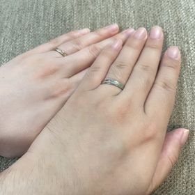 【アイプリモ(I-PRIMO)の口コミ】 指輪の中心のラインにミルグレインという、小さなハートが連なっているデ…