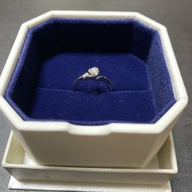 【4℃ BRIDAL(ヨンドシーブライダル)の口コミ】 爪が高くないもので引っかかりにくいものを探していたので、高さがそんな…