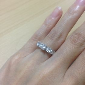 【TOMIYA(トミヤ)の口コミ】 とにかくデザインが気に入って、購入しました！最初はリボンの形ではなく…