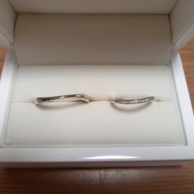 【IDEAL Plus fort(アイデアルプリュフォール)の口コミ】 エタニティリングで曲線的なデザインを初めて見つけました。それがシンプ…