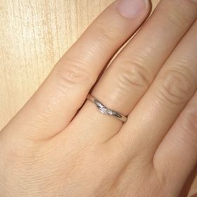 【アイプリモ(I-PRIMO)の口コミ】 小姑が夫に指輪の雑誌を渡した際におすすめのブランドに何カ所か付箋が付…