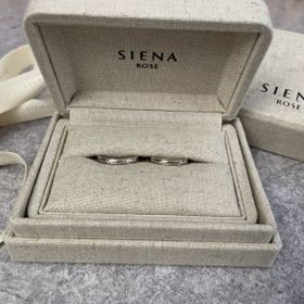【SIENAROSE(シエナロゼ)の口コミ】 結婚指輪を探してる際、インスタグラムで公式アカウントを見つけ、その中…