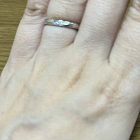 【PILOT BRIDAL(パイロットブライダル)の口コミ】 以前使っていた指輪が肌に合わなくて、アレルギーが出てしまい、新しい指…