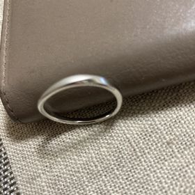 【4℃ BRIDAL(ヨンドシーブライダル)の口コミ】 価格も納得で、デザインが良かったです。
キラキラしたデザインよりは、落…