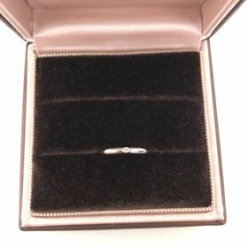 【アイプリモ(I-PRIMO)の口コミ】 シンプルなデザインを探しており、店員の方に指のサイズ感を見ていただい…