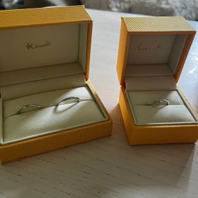【ケイウノ ブライダル(K.UNO BRIDAL)の口コミ】 婚約指輪を結婚式以外でも着けられるようにするため、セットリングとして…