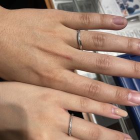 【銀座ダイヤモンドシライシの口コミ】 お互いの手に合ったリングの太さ、ダイヤの入り方がとても綺麗だったので…