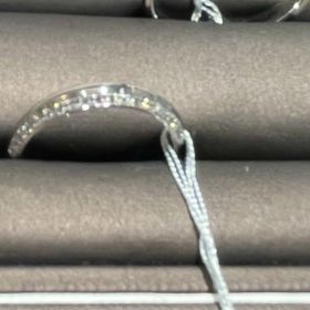 【アイプリモ(I-PRIMO)の口コミ】 ダイヤがある方を上にしても下にしてもよく、職場ではダイヤがある方を下…