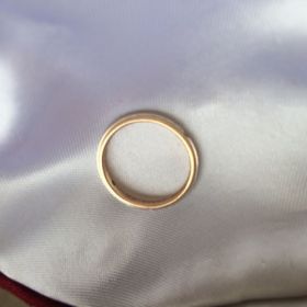 【STAR JEWELRY(スタージュエリー)の口コミ】 リングのデザインがシンプルで、普段使いに良いところが購入の決め手とな…