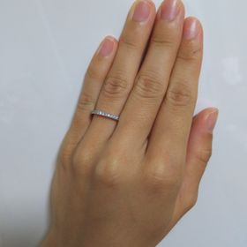 【CHER LUV(シェールラブ)の口コミ】 家事をしている時に宝石が引っ掛からないように、指輪に埋め込んであるも…