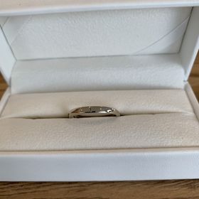 【OCTAVE(オクターヴ)の口コミ】 デザインがよくて大変気に入りました。また、光沢もあり、存在感がありま…