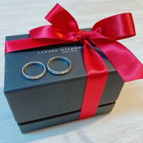 【ラザール ダイヤモンド(LAZARE DIAMOND)の口コミ】 夫が婚約指輪を購入する際に見つけてくれたブランドで、とてもデザインが…