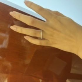【TRECENTI(トレセンテ)の口コミ】 ハーフエタニティを探していて、
引っ掛かりが少なくとても可愛らしいデザ…