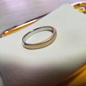 【ケイウノ ブライダル(K.UNO BRIDAL)の口コミ】 ケイウノさんのデザイナーさんにお願いしお作り頂いた一点物です。素晴ら…