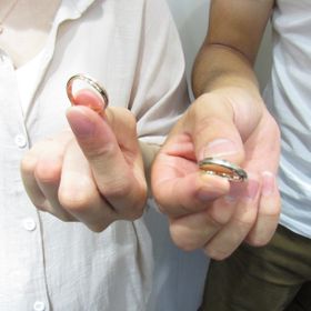 【遥-haruka-の口コミ】 色、質感、デザイン全てで、これと思うモノを探しているときにこの指輪に…