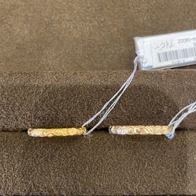 【Galopine & Galopin(ガロピーネガロパン)の口コミ】 結婚指輪にダイヤが入っているので、今回はシンプルだけどシンプルすぎな…