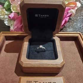 【TANZO.(鍛造指輪)の口コミ】 指輪を何個か試着させていただき、一番しっくりきたものを選びました。事…