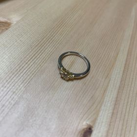【YUKA HOJO(ユカホウジョウ)の口コミ】 指輪のデザインを気に入ったから。また、価格帯も予算の範囲内で納期まで…