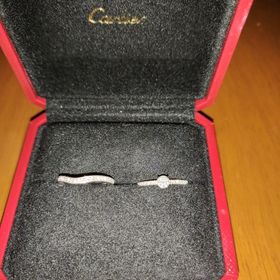 【カルティエ(Cartier)の口コミ】 妻と一緒に買いに行き、妻が決めました。普段つけられる婚約指輪は、台に…