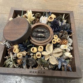 【鎌倉彫金工房の口コミ】 結婚指輪をネットや本で色々探してる際に木の入れ物と指輪のデザインに一…