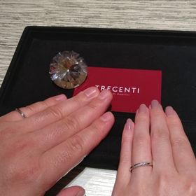 【TRECENTI(トレセンテ)の口コミ】 試着してみると肌なじみがとても良く、見た目も綺麗でした。すべてがダイ…