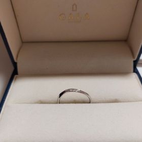 【GALA JEWELRY(ガラジュエリー)の口コミ】 まずは予算があまりないので、価格を重視しました。ところがサイトを見て…