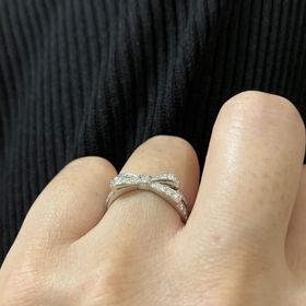 【ヴァンドーム青山(VENDOME AOYAMA)の口コミ】 リボンモチーフのデザインに一目惚れしました。
なかなかないデザインでや…