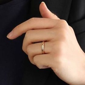 【ミシェルクラン(MICHEL KLEIN)】の口コミ 具体的には「店員さんの対応」です。迷っている時もごり押しすることなく、...