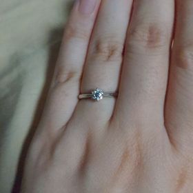 【4℃ BRIDAL(ヨンドシーブライダル)の口コミ】 4℃のピュアネス-純愛-は長く愛されてきたスタンダードな婚約指輪のデザイ…