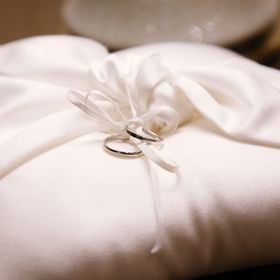 【Only You(オンリーユー)の口コミ】 つやの部分とマットな部分が両面楽しめるデザインです。
2人で意見が分か…