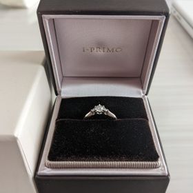 【アイプリモ(I-PRIMO)の口コミ】 ダイヤの4Cなどの説明をいただいて、どれを選んでもある程度はキレイとの…