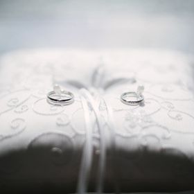 【ティファニー(Tiffany & Co.)の口コミ】 婚約指輪がTiffanyだったので、それに合わせてTiffanyで結婚指輪を探して…