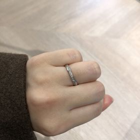 【LAPAGE(ラパージュ)の口コミ】 婚約指輪と同じブランドなので合わせやすいかなと結婚指輪もいくつか見せ…