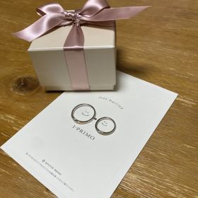 【アイプリモ(I-PRIMO)の口コミ】 店頭でたくさんの指輪を見せてもらった際に、数ある指輪の中から定員さん…