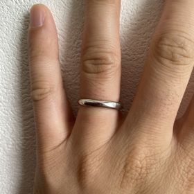 【GALA JEWELRY(ガラジュエリー)の口コミ】 いくつか色んな形の指輪は提案してもらい消去法で決めたので納得のいく形…